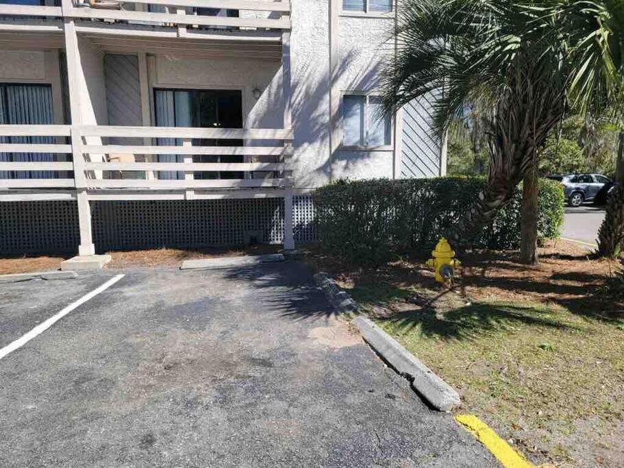 2022 Renovated 2-Bdrm Cozy, Lovely Condo W/Parking! ฮิลตันเฮดไอส์แลนด์ ภายนอก รูปภาพ